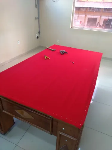 Troca de pano de bilhar