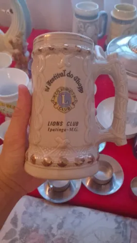 Caneca de cerâmica São Joaquim do festival de chopp de Ipatinga