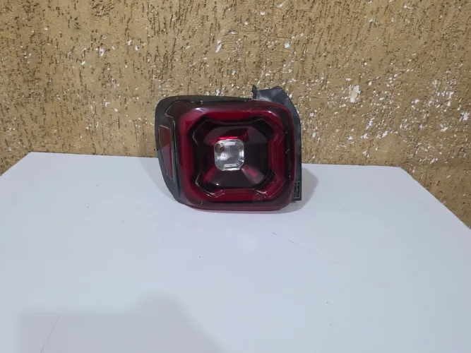 Lanterna esquerda Jeep Renegade Led 2016/2017/2018/2019/2020/2021
