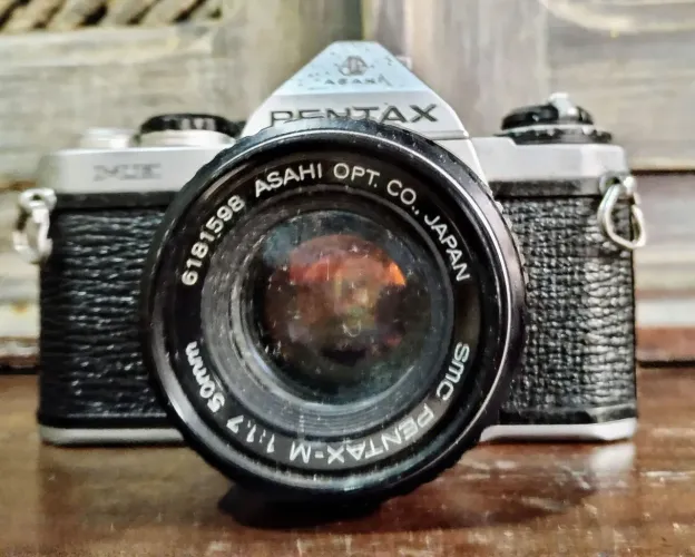 Máquina fotográfica PENTAX para pessoas de bom gosto e colecionador 