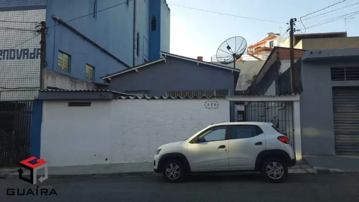 Casa Térrea à venda 4 quartos 2 vagas Nogueira - Diadema - SP