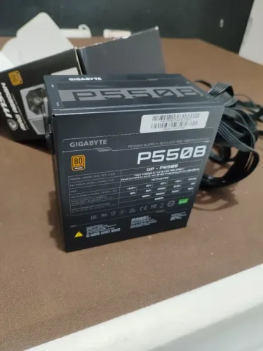 Fonte gigabyte P550B 550w