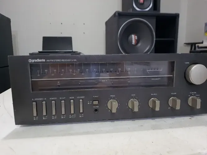 RECEIVER GRADIENTE S 126 - ICONE DOS ANOS 80 - TOTALMENTE FUNCIONAL - AM FM