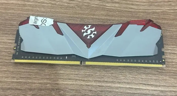 Memória RAM XPG Gammix D30 16GB 2x8 DDR4 3000MHz CL16