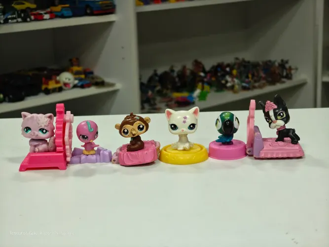 Littlest Pet Shop 6 Pets LPS McDonald's