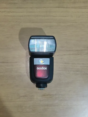 Flash Godox V860 iii C Para Canon - Estado de Novo