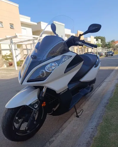 Moto automática Downtown 300i 2018/2019