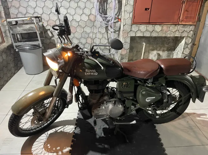 Royal Enfield Classic 500