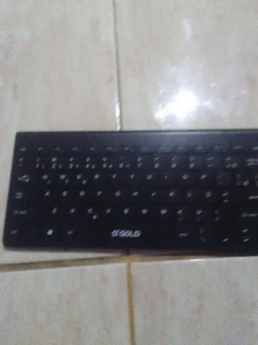 Teclado de escritório para trabalhar estado usado perfeito