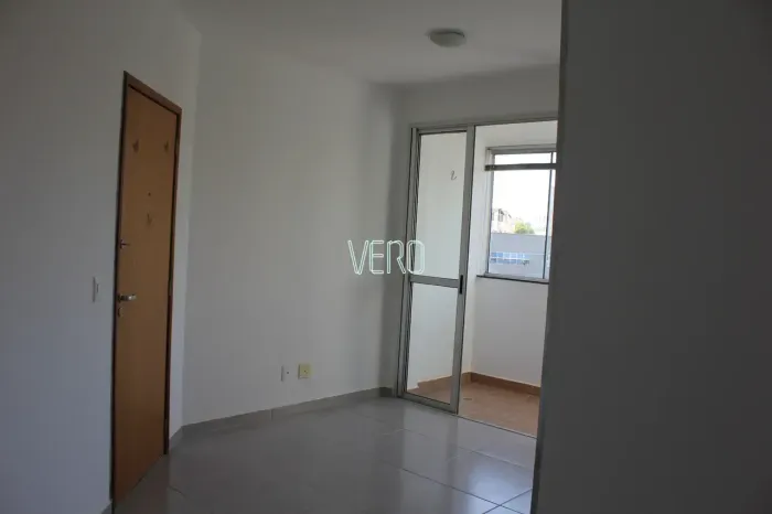 Imóvel para aluguel possui 60 metros quadrados com 2 quartos em Horto - Belo Horizonte - M