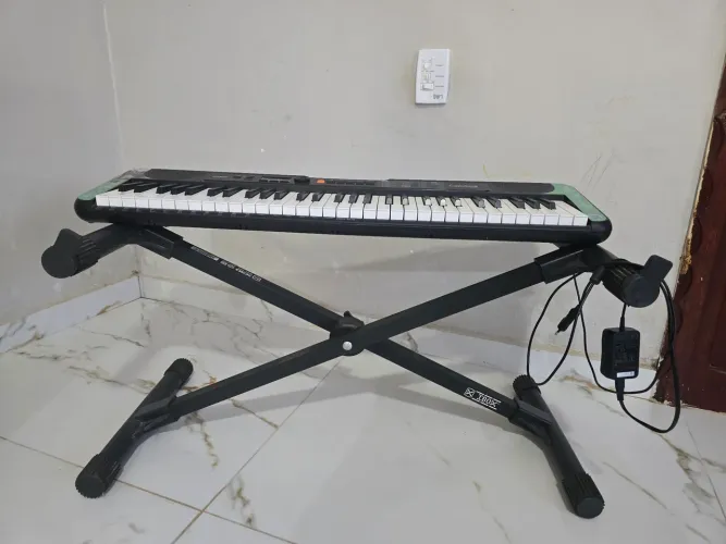Teclado Casio cts 200