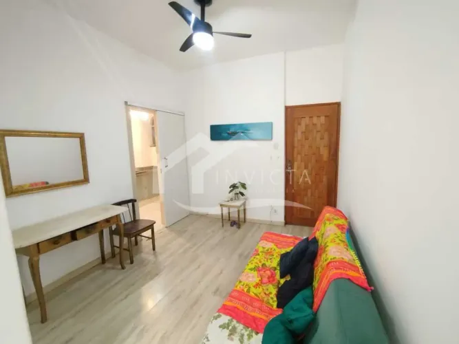 IMPERDÍVEL SALA QUARTO COM VAGA NA ESCRITURA EM RUA NOBRE!!!!!