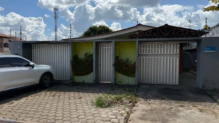 Casa para alugar - Aparecida