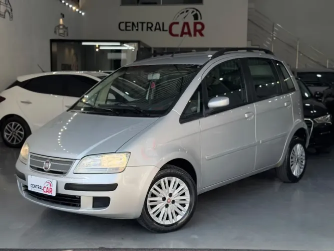 Fiat Idea ELX 1.4 MPI Fire Flex 8V 5P 2010
