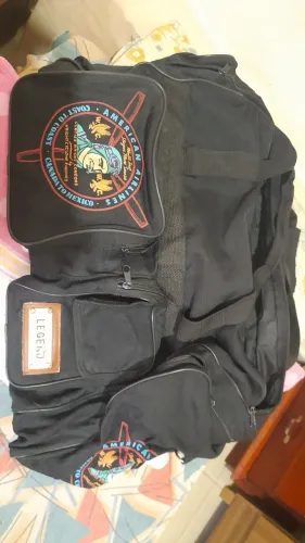 Vendo mochila de viagem grande