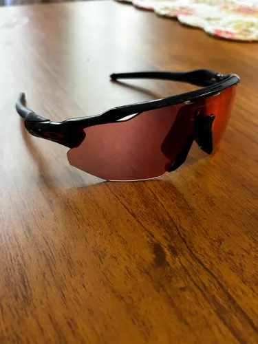 Óculos radar oakley armação black lente rubi