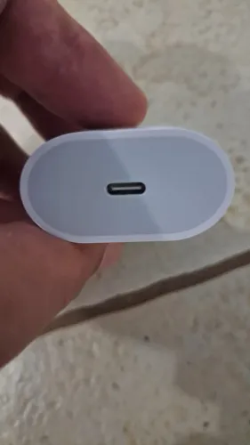 Carregador Apple 20W USB-C + Cabo de Carregamento Rápido (Modelo A1692)
