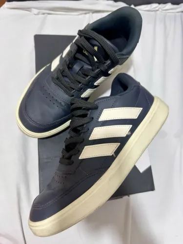 Tênis Adidas Courtblock Azul Marinho