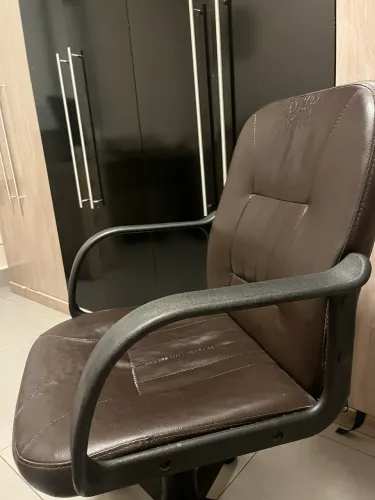 Cadeira escritório giratória 