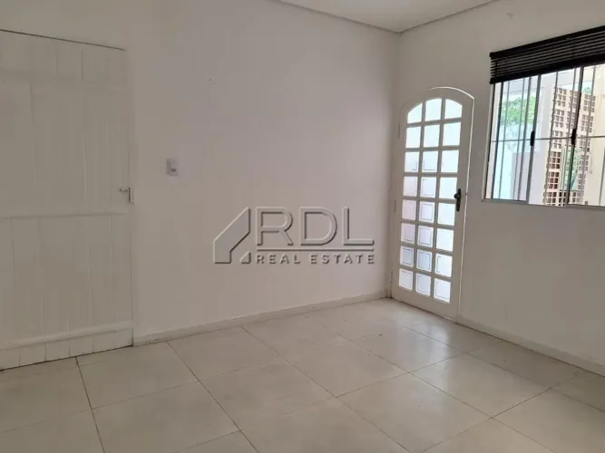 Casa para Aluguel com Destinação Comercial no Centro de Santo André 90 m², 3 salas