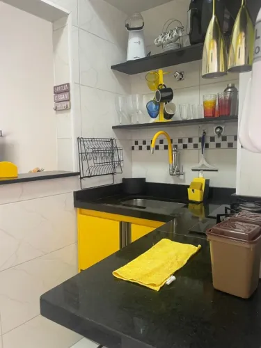 1 dorm completo mobiliado ao lado da igreja do Embaré