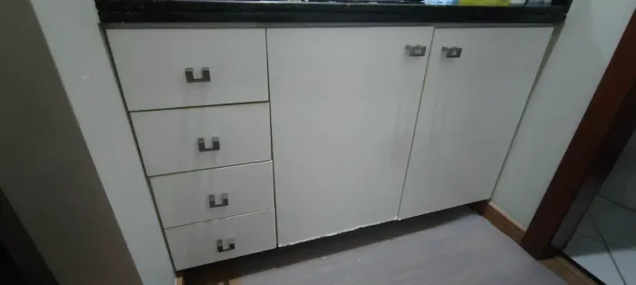 Armário inferior para pia 120 x 67 cm