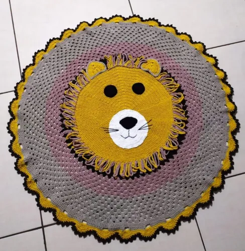 Tapetes e decorações de crochê