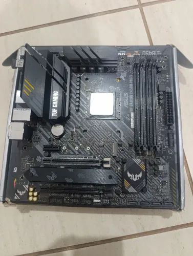 Placa Asus Tuf Gaming+Processador Ryzen 3 3200g