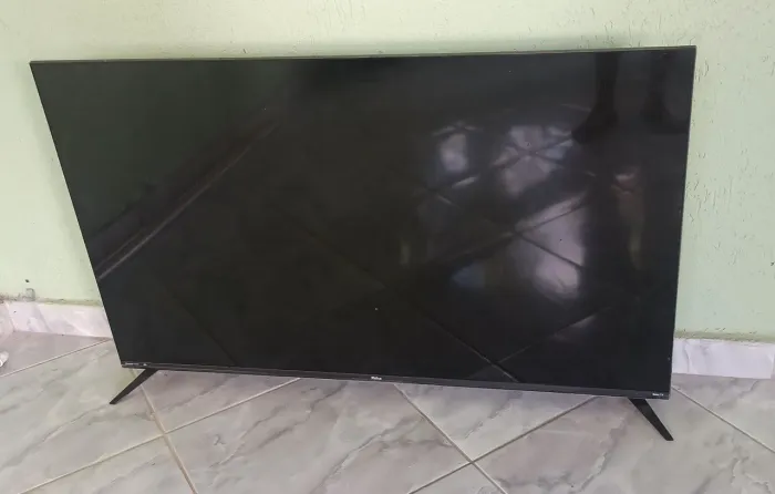 TV Philco 4K  50 polegadas para retirada de peças 