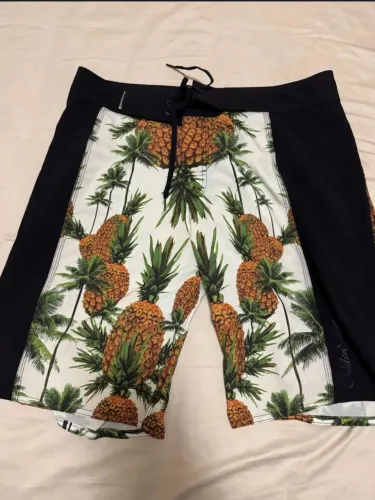 Bermuda osklen surf $75 ( pra pegar hoje )