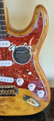 FENDER! Guitarra NOVA!!