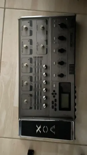 ? Pedaleira VOX - Som Profissional com Pegada Vintage ? Pedaleira VOX em ótimo estado d
