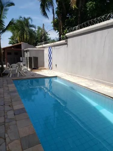 ALUGA CASA EM CONDOMINIO