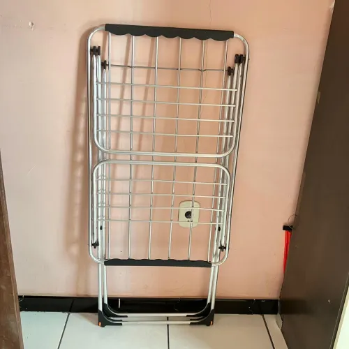 Varal de Chão Grande em Inox Dobrável, Excelente Estado