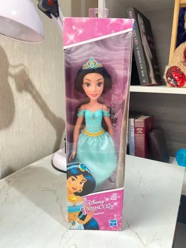 Boneca Jasmine Hasbro avaria nas costas