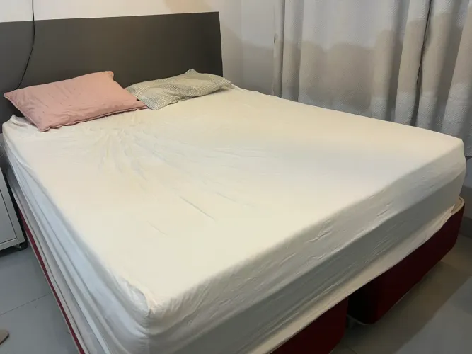 Cama queen magnética