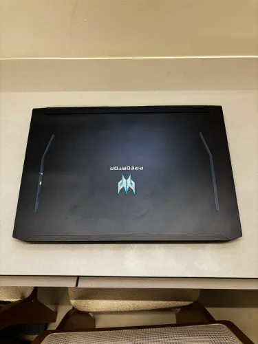 Acer Predator Helios 300 - I7, 16gb RAM, SSD 512 GB, GTX 1660 Ti (Usado)