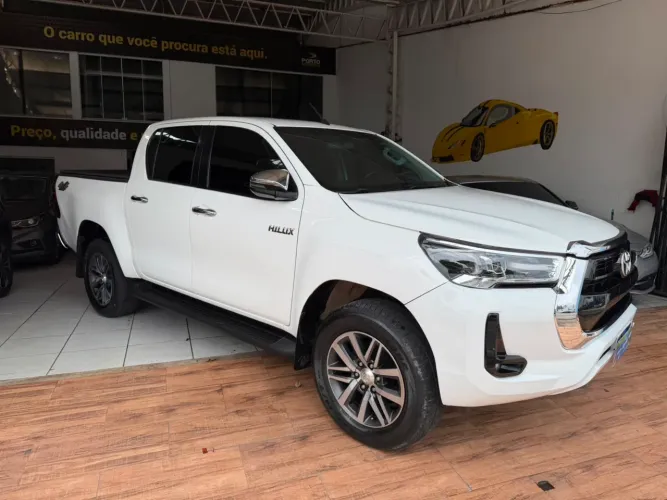 Toyota Hilux CD SR 4X4 2.8 TDI Diesel Aut. 2020