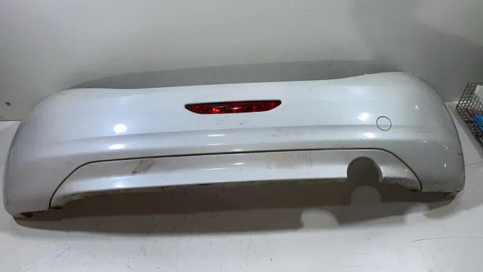 Pára-choque traseiro Peugeot 208 2016 2017 