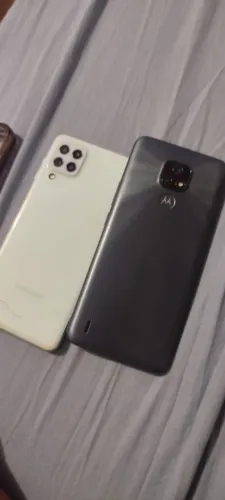 CELULARES SAMSUNG A22  E MOTOE7 R$1500