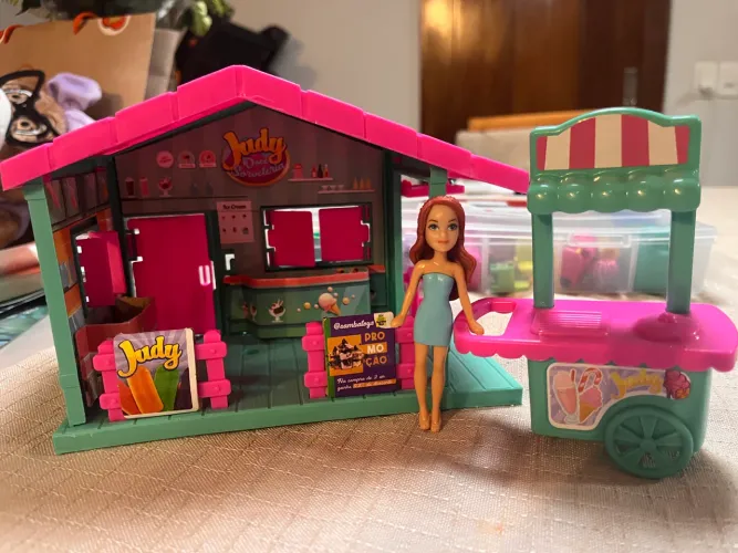 Casinha de sorvete Polly e judy
