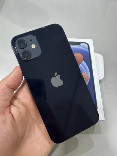 iPhone 12 impecável 