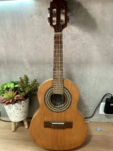Cavaquinho Cedro modelo clássico Ferreira Luthier