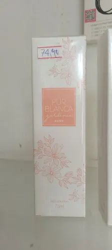 Perfume Pur Blanca Gardênia avon NOVO LACRADO De R$75,00 por R$60,00