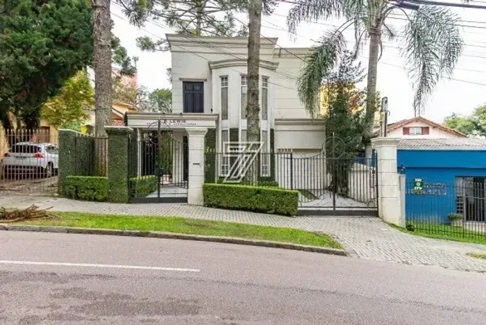 Casa Comercial à venda 373 m - 8 quartos em Água Verde - Curitiba - PR