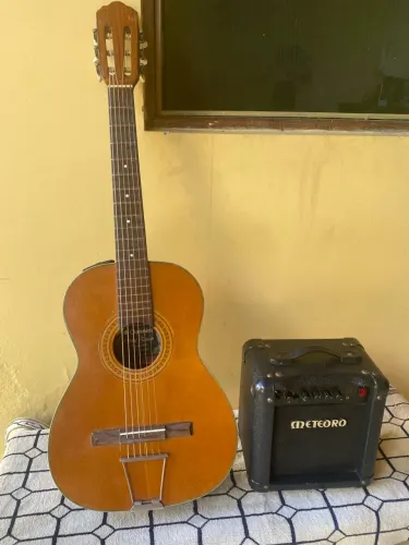 Violão uma Relíquia