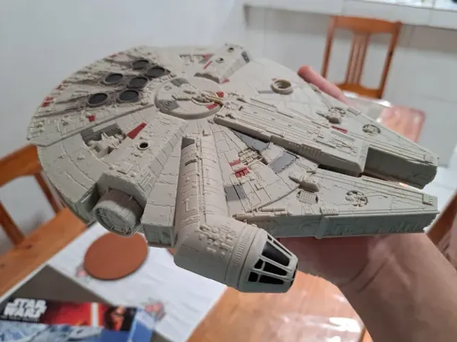 Millenium Falcon - Star Wars Miniatura Hasbro