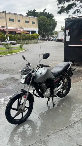 160 em boas condições pra trabalhar, está em dia 