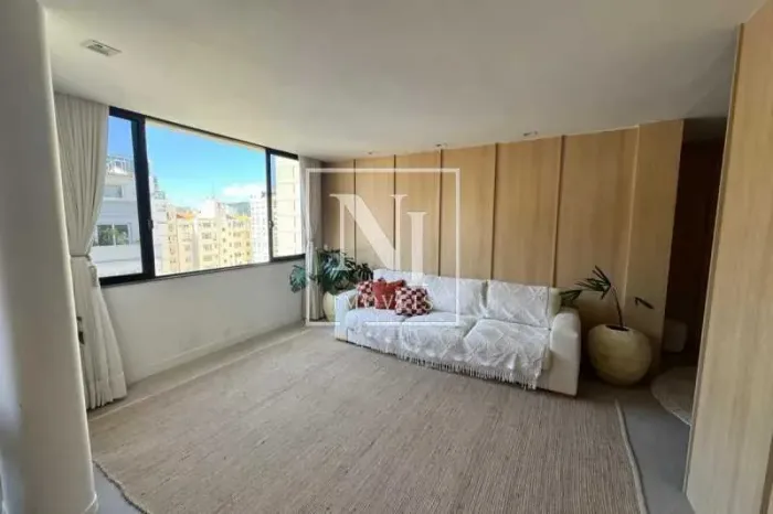 Apartamento : Padrão / Residencial / Copacabana