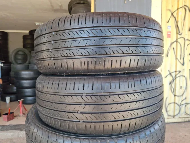 PAR DE PNEUS 205/45 R17 PERFIL BAIXO WESTLAKE 99% DE BORRACHA <br> 99